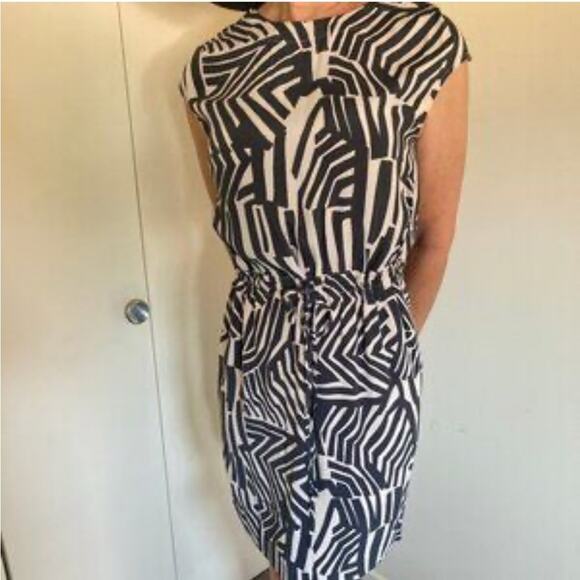 5/ $25 LOFT Black and Tan Geometric Dress with Elastic / Drawstring Waist Medium - Picture 1 of 8
